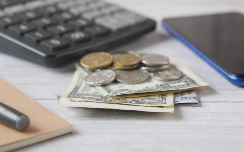 Cálculo de deducciones salariales en Panamá: pasos y obligaciones legales